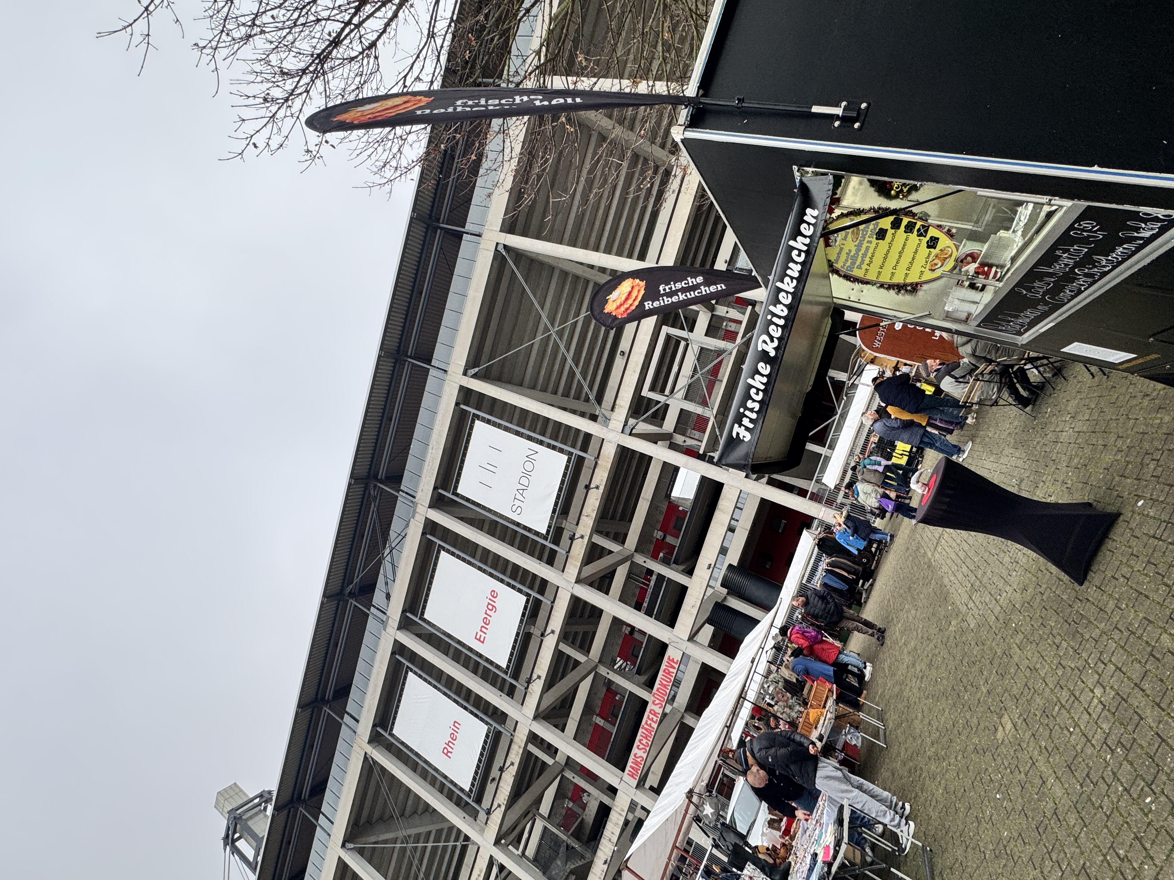 Marina's Soulfood am RheinEnergieSTADION Köln